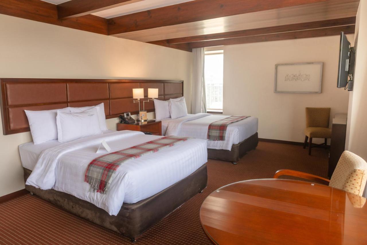 Casa Andina Premium Miraflores Lima Exterior foto A room at the Inn at the Opera