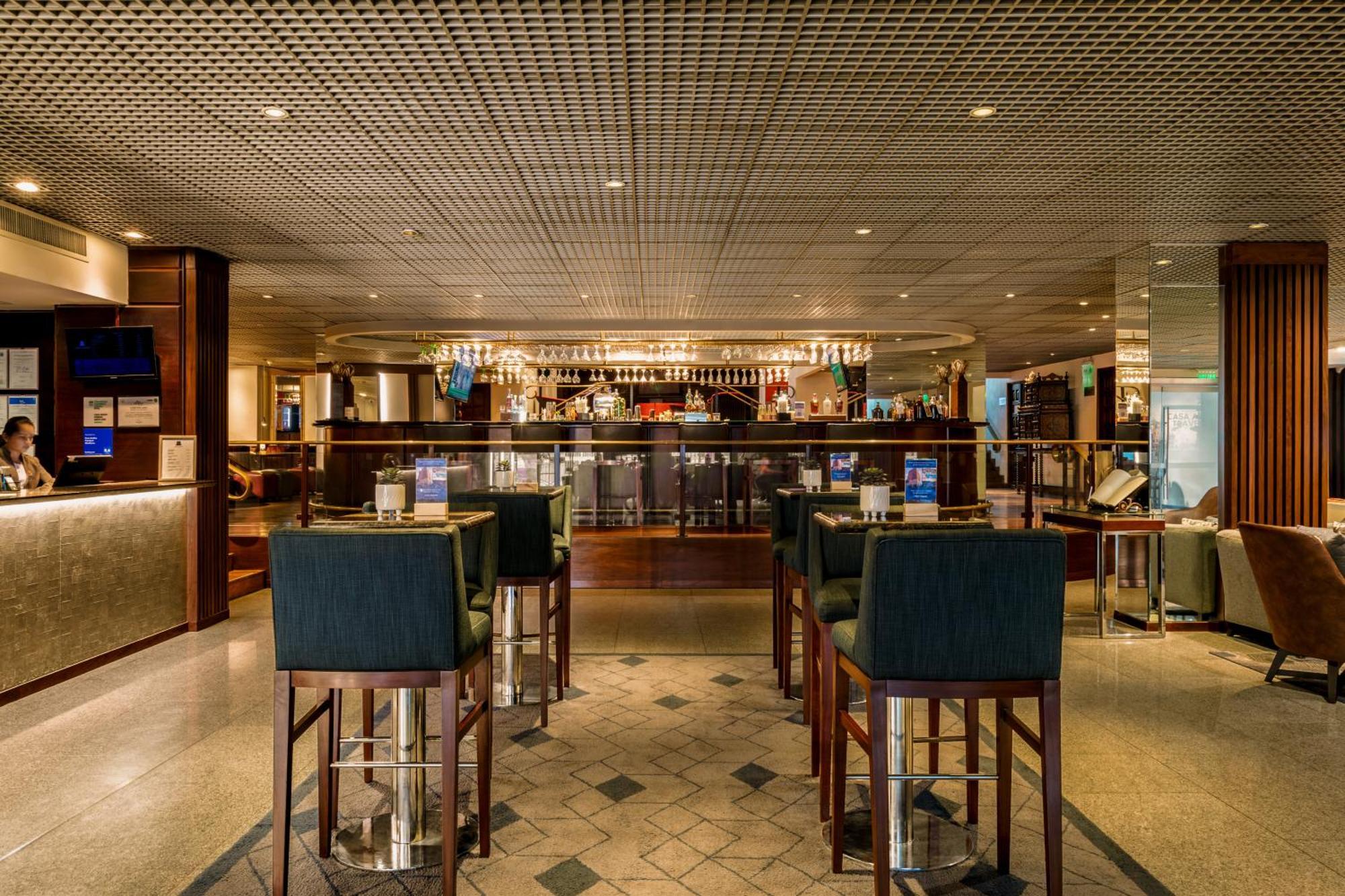 Casa Andina Premium Miraflores Lima Exterior foto The bar at the lounge