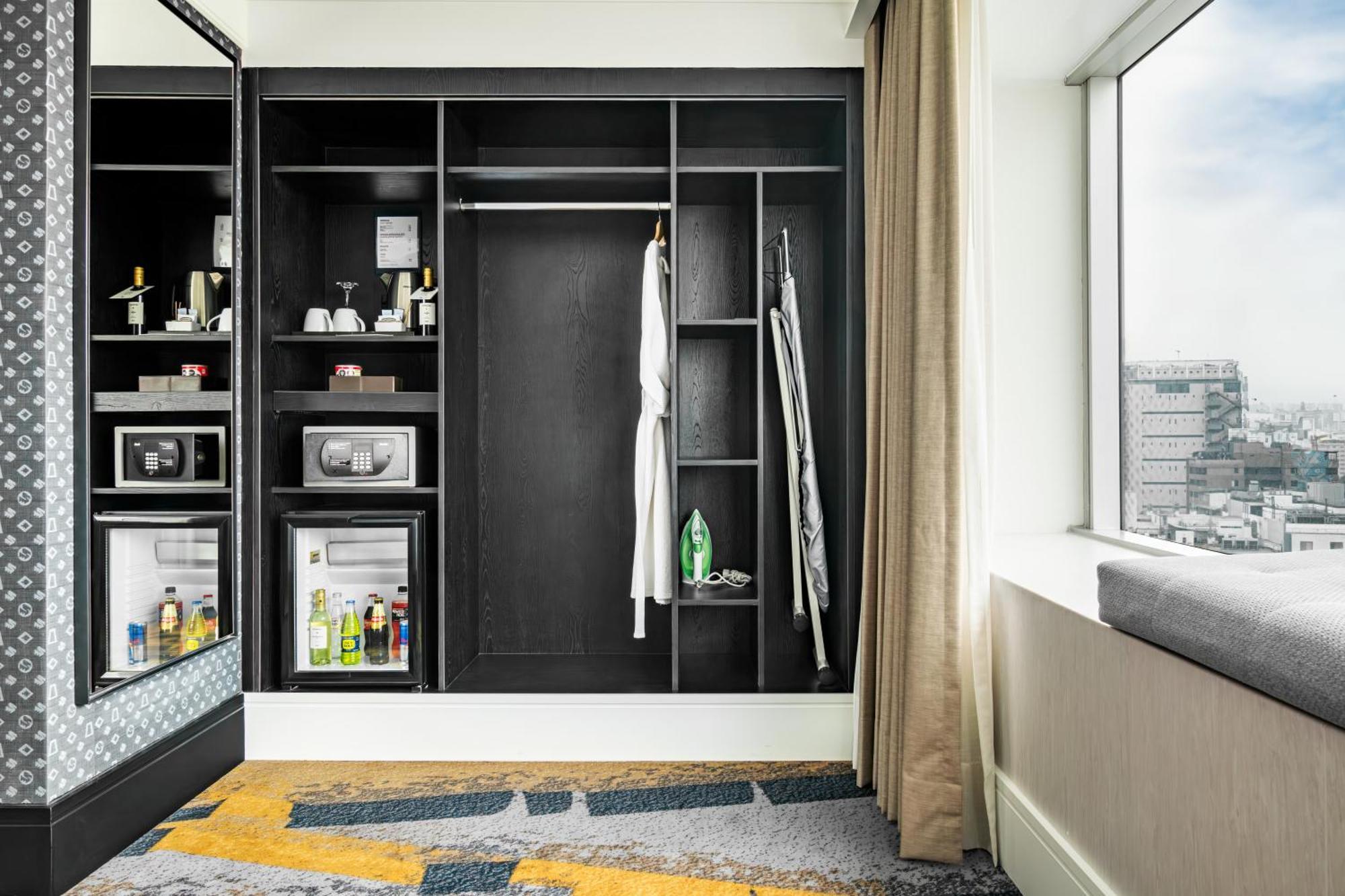 Casa Andina Premium Miraflores Lima Exterior foto A walk-in closet