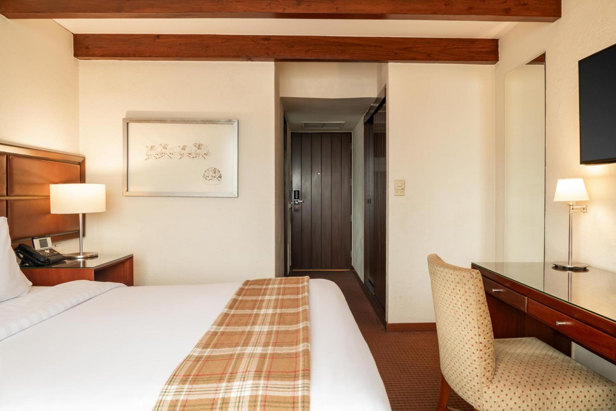 Casa Andina Premium Miraflores Lima Exterior foto A room at the hotel